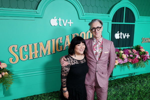 Photos: Cecily Strong, Keegan-Michael Key, Kristin Chenoweth, Dove Cameron & More Attend SCHMIGADOON! Premiere in NYC Image