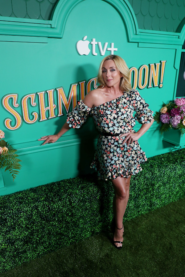 Photos: Cecily Strong, Keegan-Michael Key, Kristin Chenoweth, Dove Cameron & More Attend SCHMIGADOON! Premiere in NYC Image