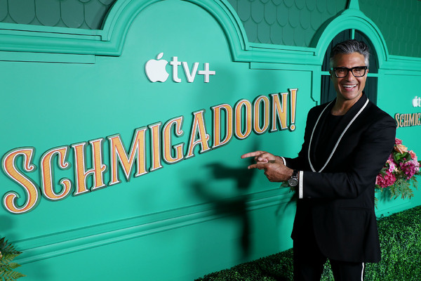 Photos: Cecily Strong, Keegan-Michael Key, Kristin Chenoweth, Dove Cameron & More Attend SCHMIGADOON! Premiere in NYC Image