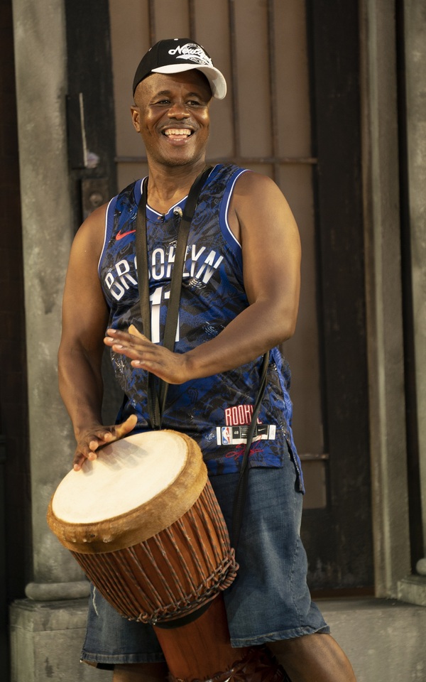 Photos: First Look at Free Shakespeare in the Park's MERRY WIVES Image