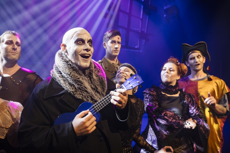 Review: THE ADDAMS FAMILY at Regal Theatre 
