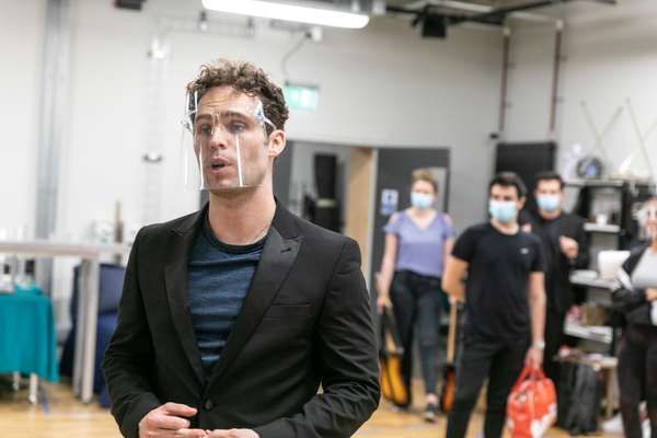 Photos: JERSEY BOYS Rehearses for the West End Image