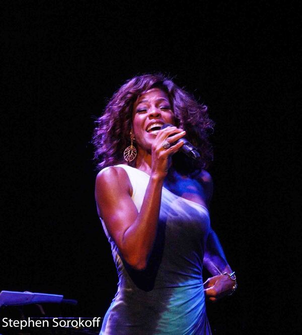Photos: Nicole Henry Plays The Arts Garage Image