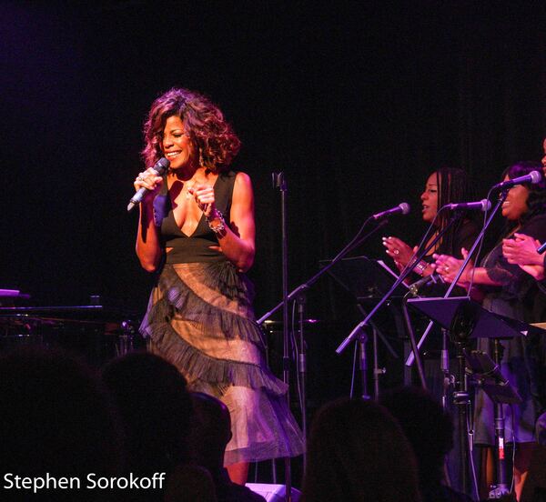 Photos: Nicole Henry Plays The Arts Garage Image