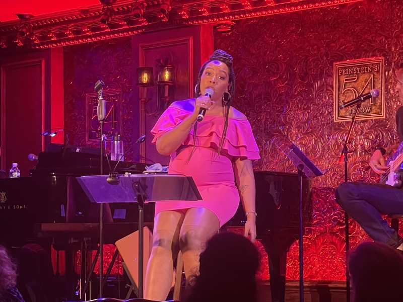 Review: LILLI COOPER Dispenses ALL THE FEELS at 54 Below 