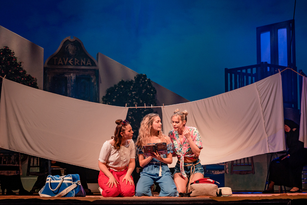 Photo Flash: Get A First Look At MAMMA MIA! In Belgium Image