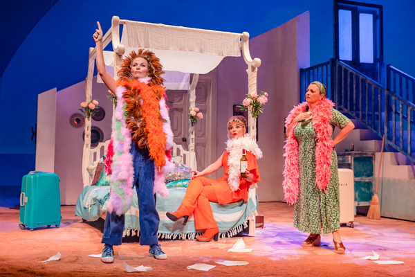 Photo Flash: Get A First Look At MAMMA MIA! In Belgium Image
