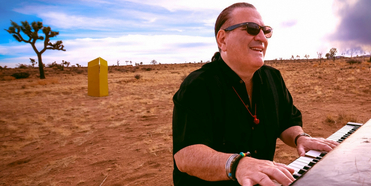 David Garfield's 'Stretchin' Outside The Box' Due September 27 Photo