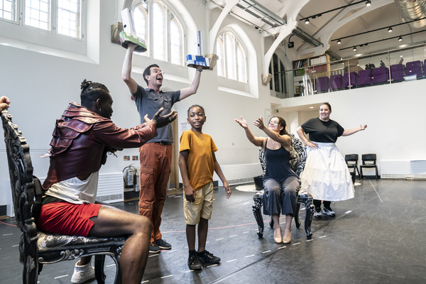 Photos/Video: In Rehearsal For BEAUTY AND THE BEAST at the Bristol Hippodrome Image