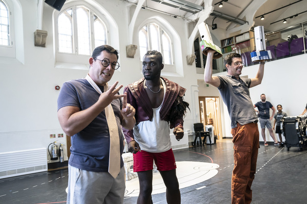 Photos/Video: In Rehearsal For BEAUTY AND THE BEAST at the Bristol Hippodrome Image