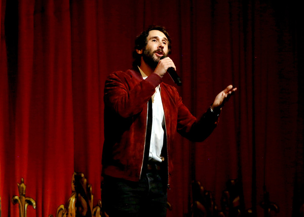 Josh Groban  Photo