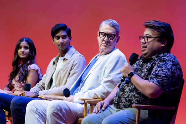 Photos: Casts of THE LION KING & ALADDIN Reunite at the New Amsterdam Theatre 