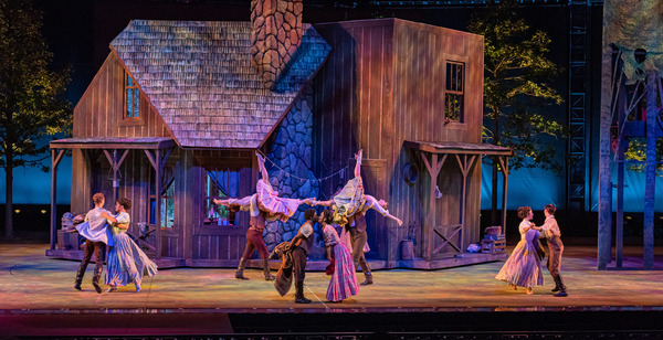 Photos & Video: Kendra Kassebaum, Edward Watts and More Star in The Muny's SEVEN BRIDES FOR SEVEN BROTHERS Image