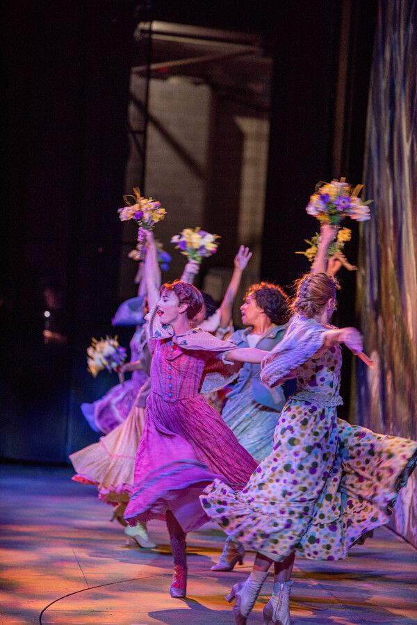 BWW Exclusive: Check Out Backstage Photos From The Muny's SEVEN BRIDES FOR SEVEN BROTHERS 