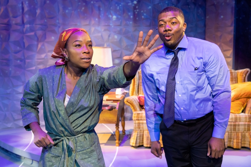Review: MOON MAN WALK at Constellation Theatre is a Wonderful Re-entry to In-Person Theater 