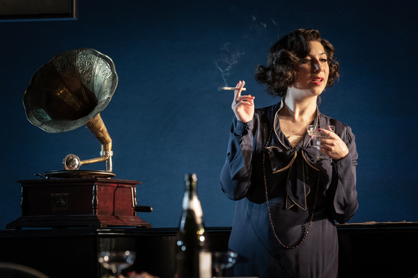Photos: Tom Stoppard's LEOPOLDSTADT Reopens at Wyndham's Theatre Image