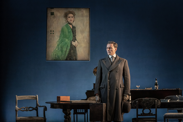 Photos: Tom Stoppard's LEOPOLDSTADT Reopens at Wyndham's Theatre Image