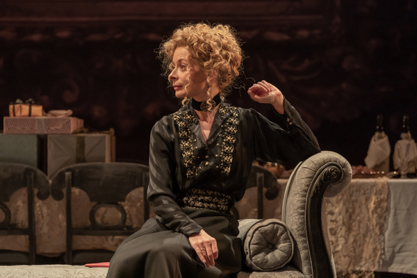 Photos: Tom Stoppard's LEOPOLDSTADT Reopens at Wyndham's Theatre Image