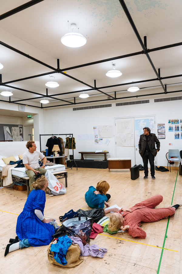 Photos: Inside Rehearsal For THE MEMORY OF WATER at the Hampstead Theatre  Image