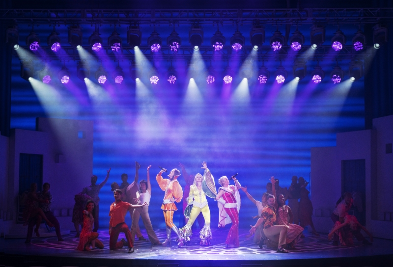 Review: MAMMA MIA! at Folketeatret – The Ultimate Feel-Good Show Still Shines! Image