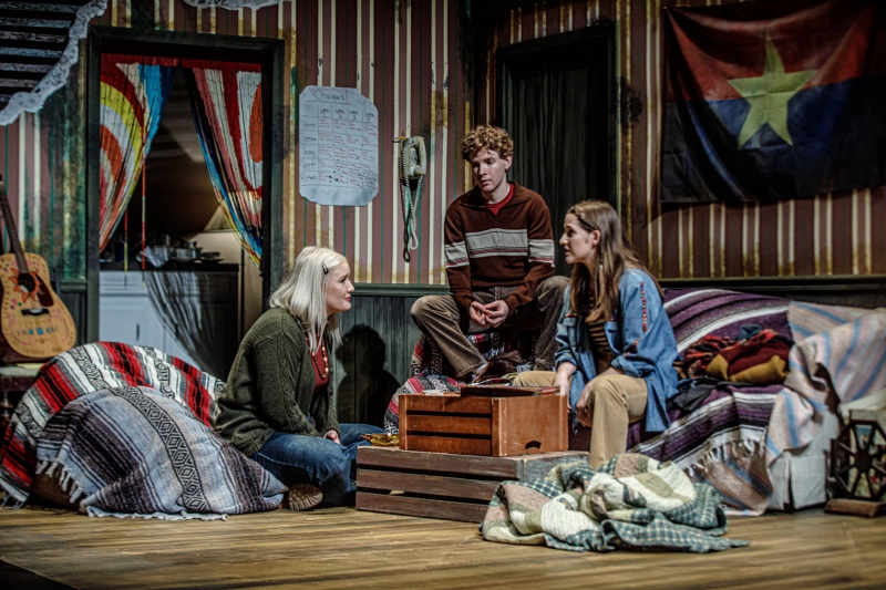 Review: DAYS OF RAGE at Playhouse On The Square Image