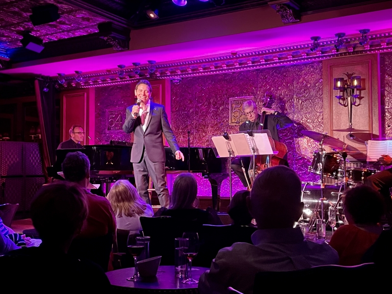 Review: MICHAEL FEINSTEIN: SUMMERTIME SWING! Is a Lesson in Showmanship at Feinstein's 54 Below 