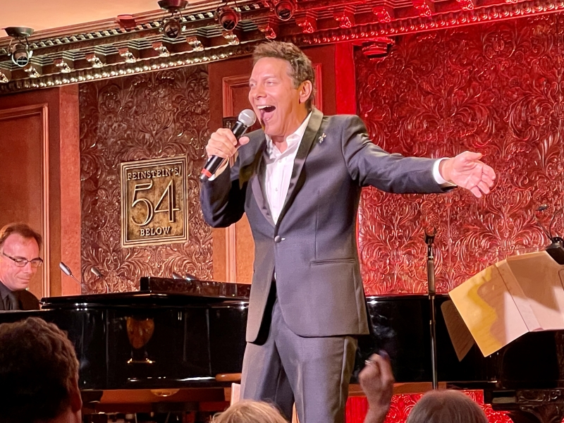 Review: MICHAEL FEINSTEIN: SUMMERTIME SWING! Is a Lesson in Showmanship at Feinstein's 54 Below 