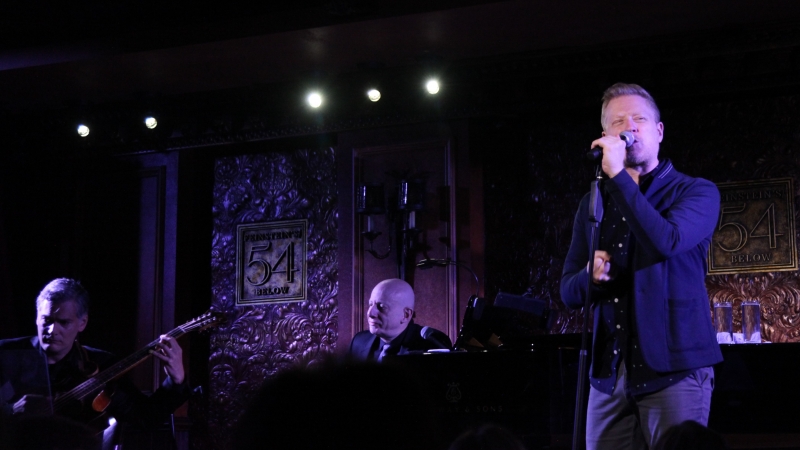 Review: Anthony Rapp Is A Mild-Manner Rock Singer In UNPLUGGED At Feinstein's/54 Below  Image