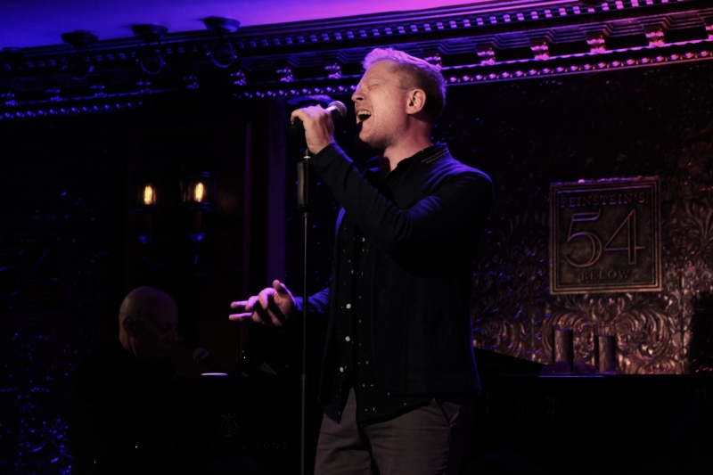 Review: Anthony Rapp Is A Mild-Manner Rock Singer In UNPLUGGED At Feinstein's/54 Below  Image