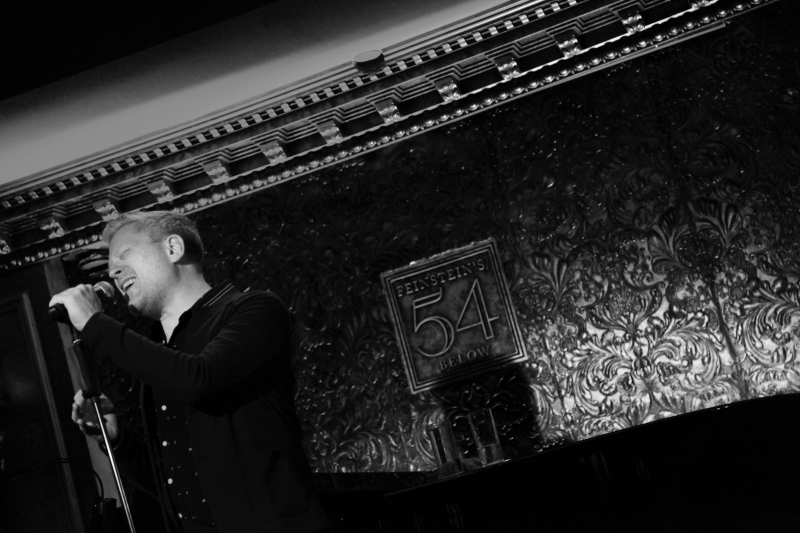 Review: Anthony Rapp Is A Mild-Manner Rock Singer In UNPLUGGED At Feinstein's/54 Below 