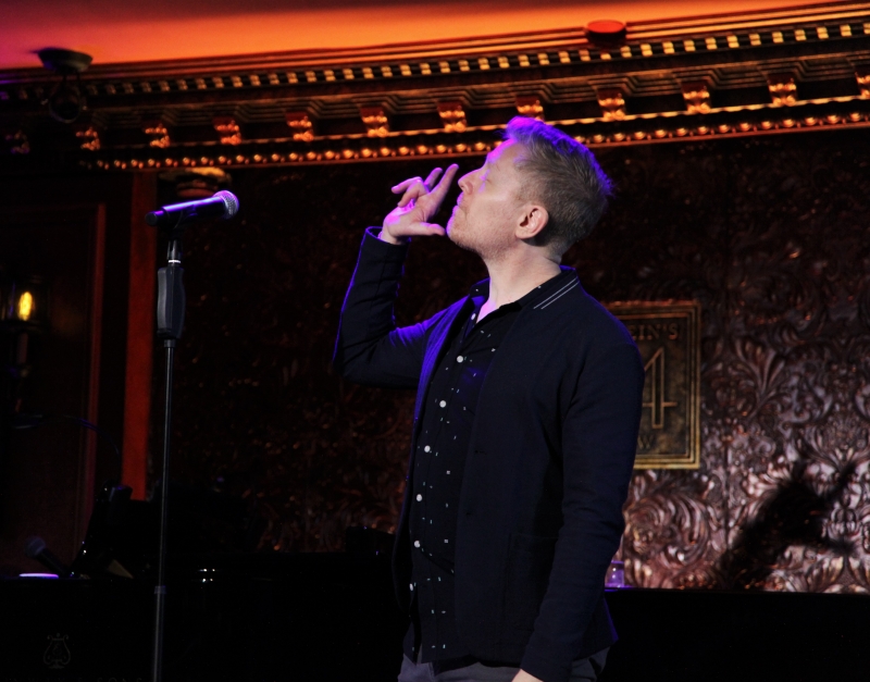 Review: Anthony Rapp Is A Mild-Manner Rock Singer In UNPLUGGED At Feinstein's/54 Below 