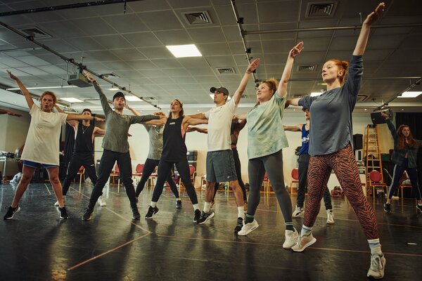 Photos: Inside Rehearsal For BAT OUT OF HELL UK and Ireland Tour Image