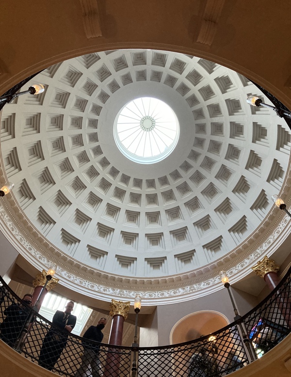 Photos: Go Inside the Refurbished Theatre Royal Drury Lane for First Preview of FROZEN Image