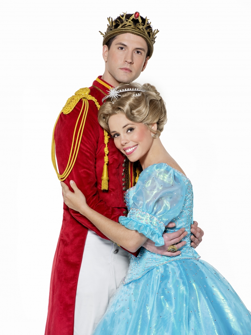 Review: R&H CINDERELLA Returns to Sao Paulo With Stellar Cast Image