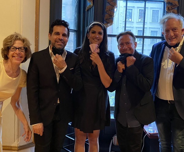Photos: See Cecily Strong, Mario Cantone, Jackie Hoffman & More Backstage at CELEBRITY AUTOBIOGRAPHY 
