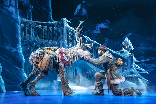 Photos: First Look at All New Photos of FROZEN in London Image