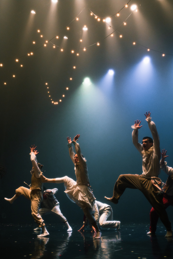 Photos: First Look at DOUBLE MURDER at Sadler's Wells 