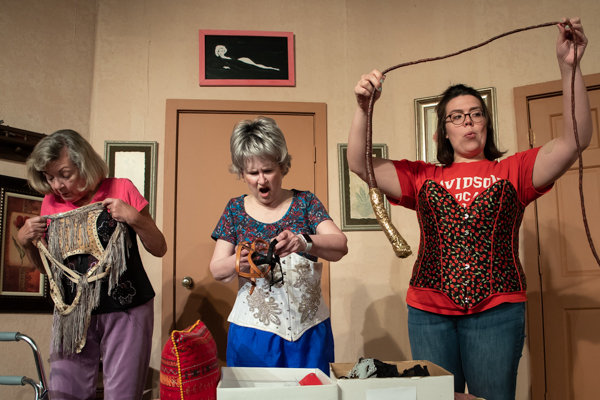 Photos: First look at Theatre's NANA'S NAUGHTY KNICKERS Image