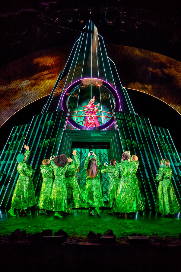 Photos Get A First Look At The New NonReplica Production of WICKED in