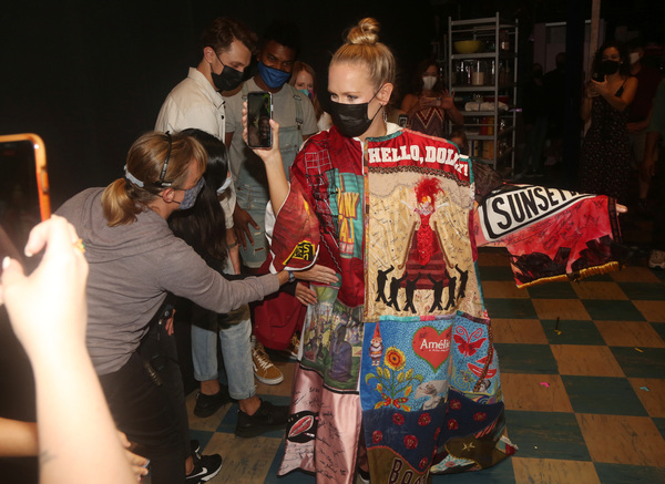 Photos: WAITRESS' Anastacia McCleskey (Virtually) Receives the Legacy Robe Image