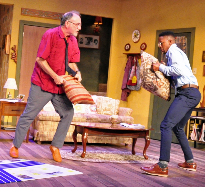 Review: LIFESPAN OF A FACT at Unicorn Theatre Image