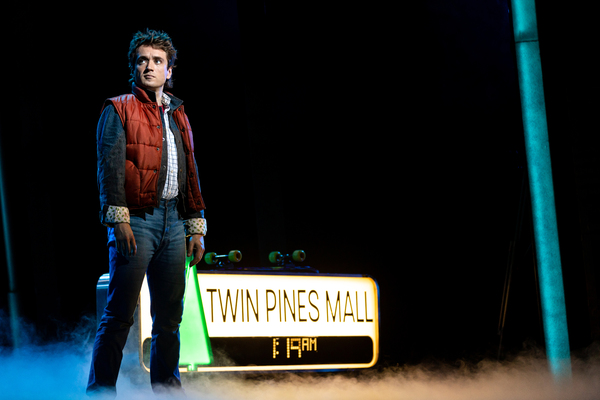 Photos: First Look BACK TO THE FUTURE in London Image
