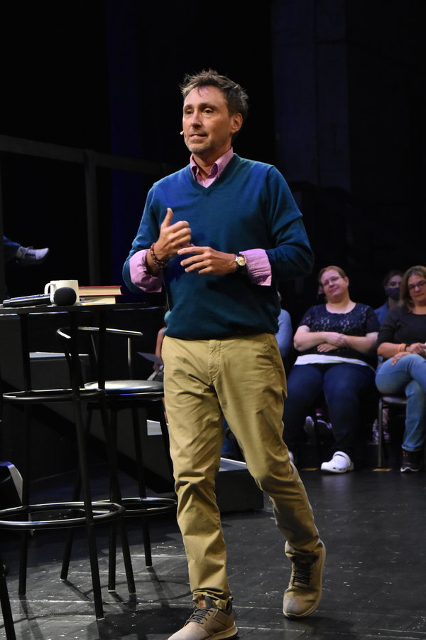Photos: EVERY BRILLIANT THING at Fort Wayne Civic Theatre Image