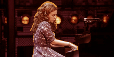 Broadway Jukebox: 25 Showtunes for Autumn Photo