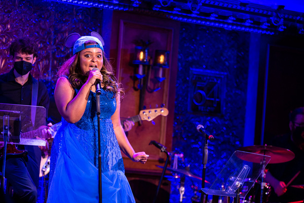 Photos: Brynn Williams Makes Feinstein's/54 Below Solo Debut Image