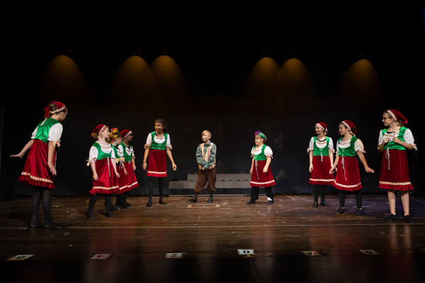 Photos: First look at MTVarts' FROZEN KIDS Image