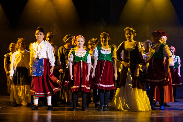 Photos: First look at MTVarts' FROZEN KIDS Image