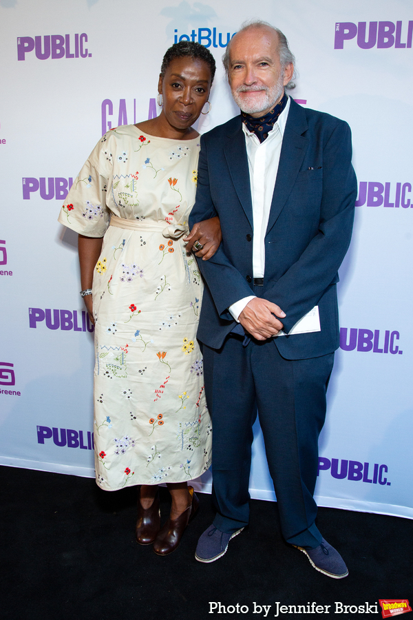 Photos: Ari'el Stachel, Reeve Carney, Eva Noblezada and More Attend the Public Theater 2021 Gala Image