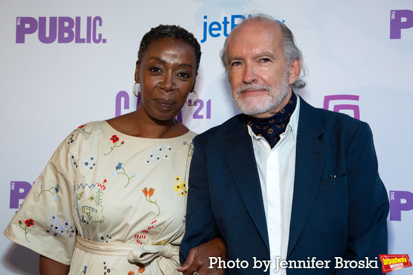 Photos: Ari'el Stachel, Reeve Carney, Eva Noblezada and More Attend the Public Theater 2021 Gala Image