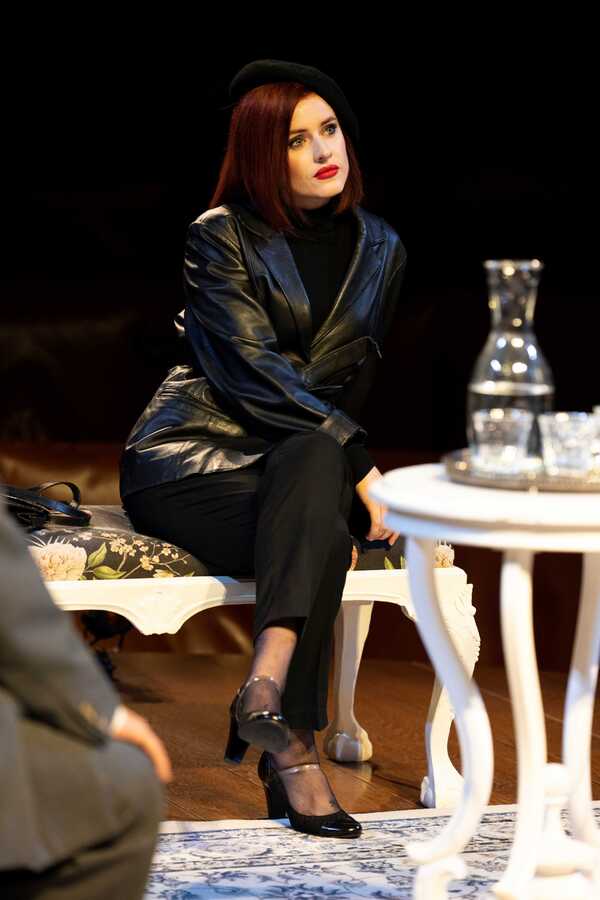 Photos: First Look at WITNESS FOR THE PROSECUTION at London County Hall Image
